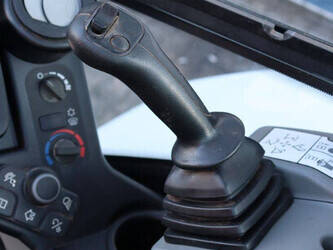 2022-bobcat-e55z-1423937-45469879