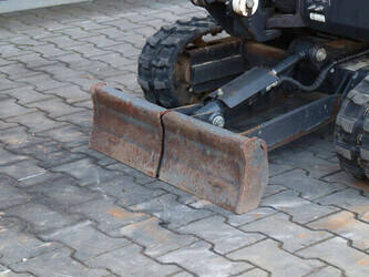 2023-bobcat-e10z-1423941-45470119