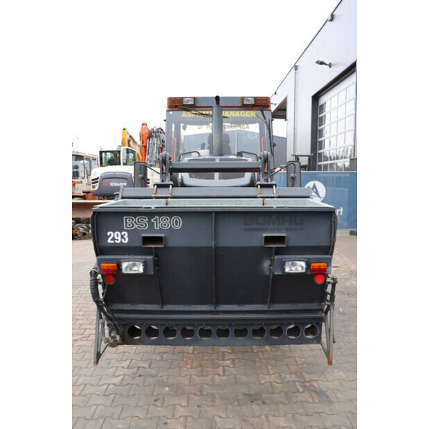 2002 بوماج BW 174 AD-45470127