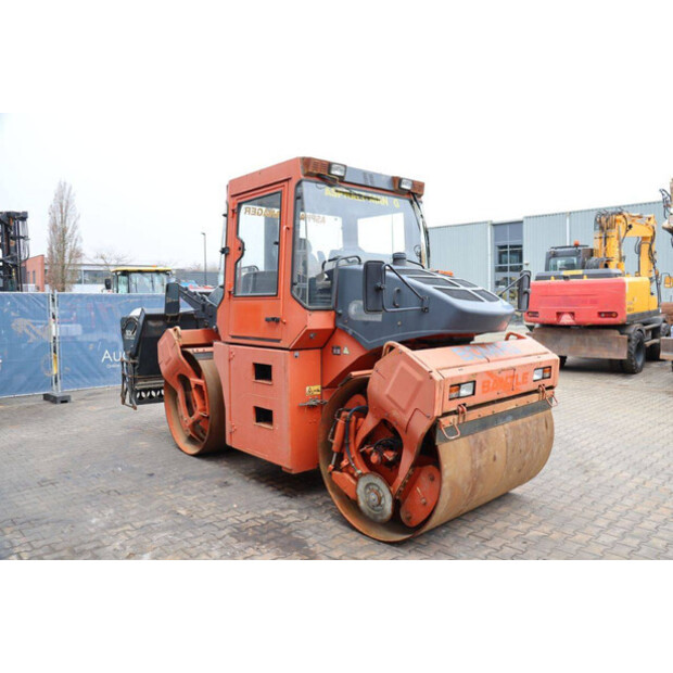 2002 بوماج BW 174 AD-45470129