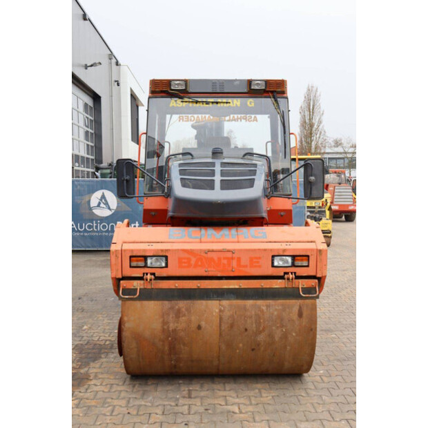 2002 بوماج BW 174 AD-45470130