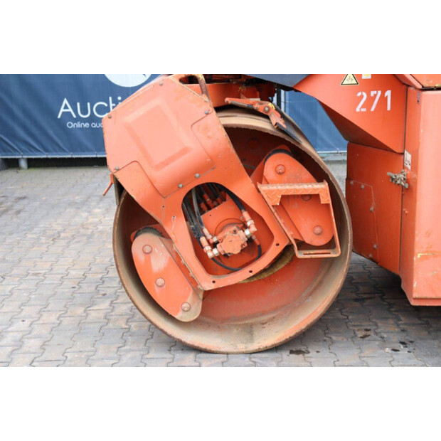 2002 بوماج BW 174 AD-45470133