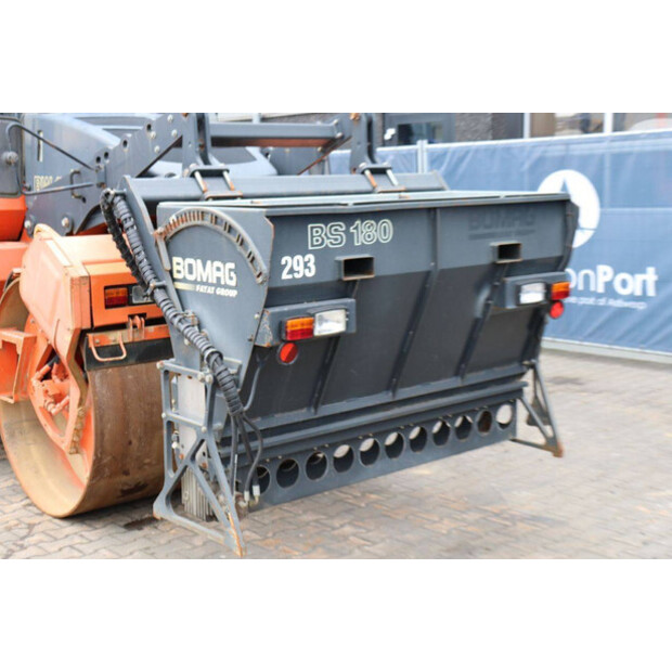 2002 بوماج BW 174 AD-45470144