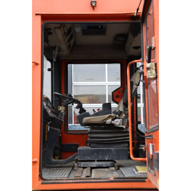 2002 بوماج BW 174 AD-45470159