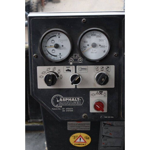 2002 بوماج BW 174 AD-45470165