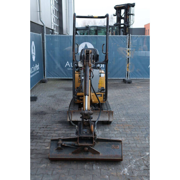 2016 Caterpillar 300.9D-45470177