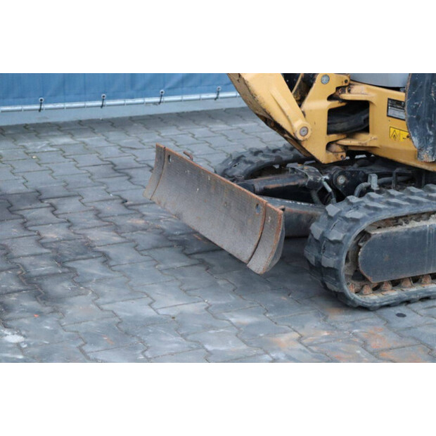 2016 Caterpillar 300.9D-45470188