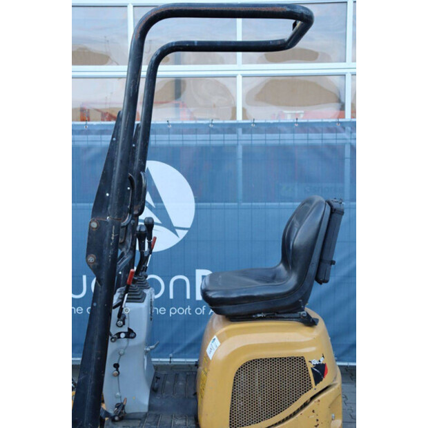 2016 Caterpillar 300.9D-45470199