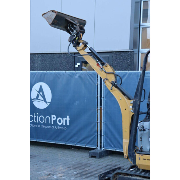 2016 Caterpillar 300.9D-45470208