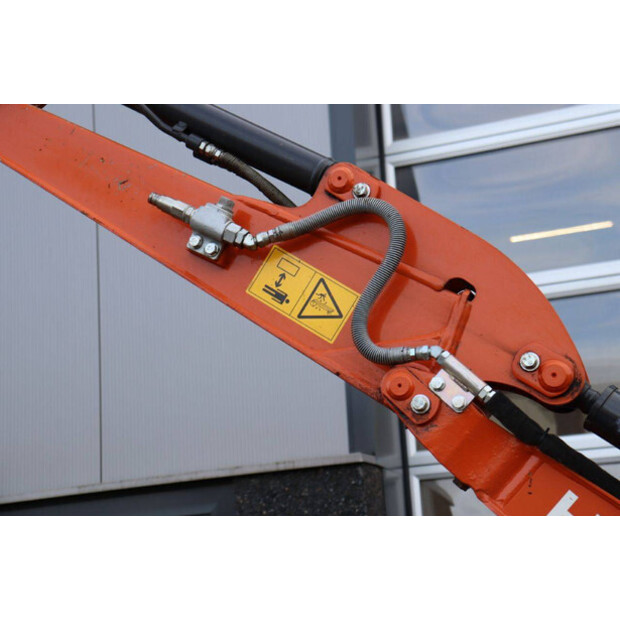 2022 Hitachi ZX19-6CR-45470271