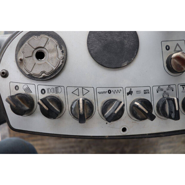 2009 بوماج BW151AD-4-45470671