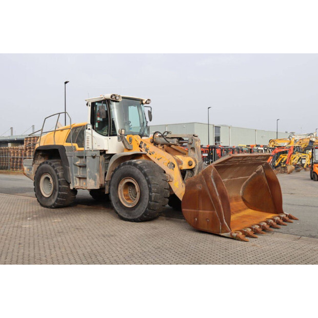 2016 ليبهير L566-45470716