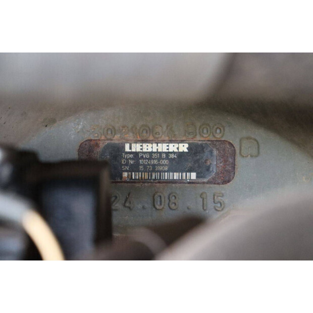 2016 ليبهير L566-45470737