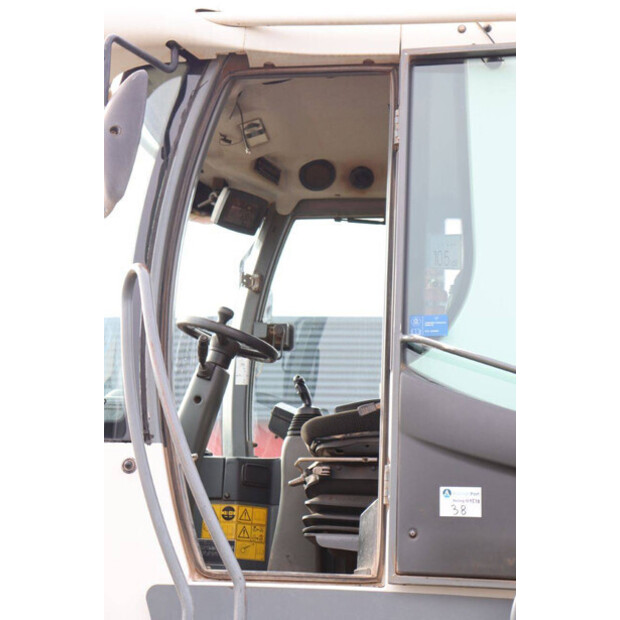 2016 ليبهير L566-45470741