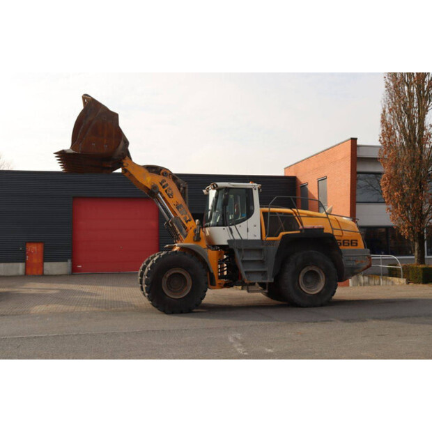 2016 ليبهير L566-45470753