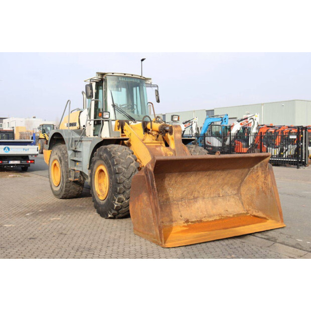 2001 ليبهير L544-45470768