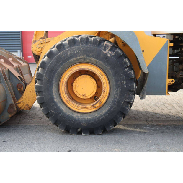 2001 ليبهير L544-45470775