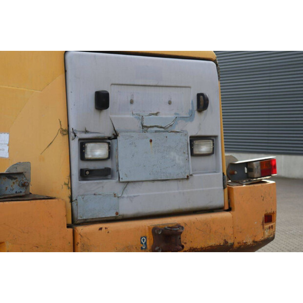 2001 ليبهير L544-45470778