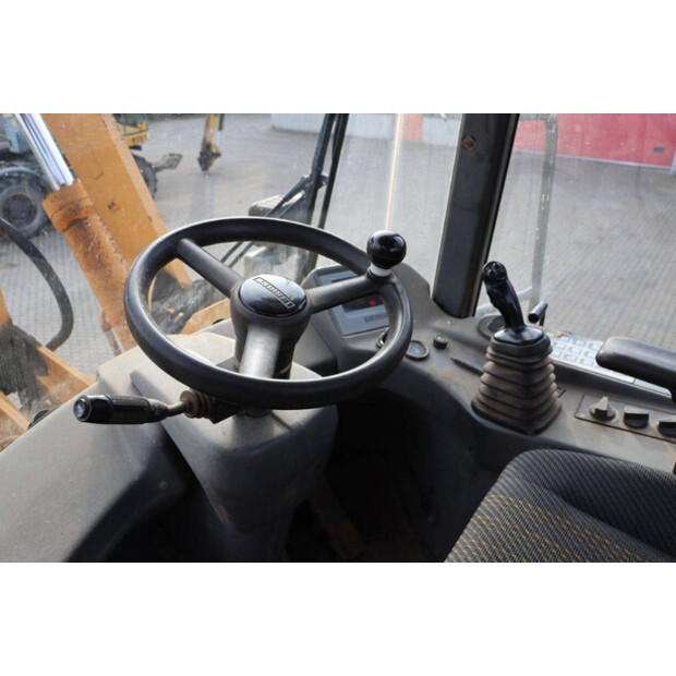 2001 ليبهير L544-45470802