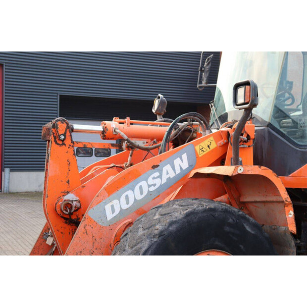 2015 دووسان DL200-3-45470817