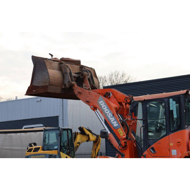 2015 دووسان DL200-3-45470853