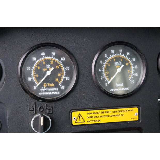 2004 DYNAPAC CC222HF-45470917