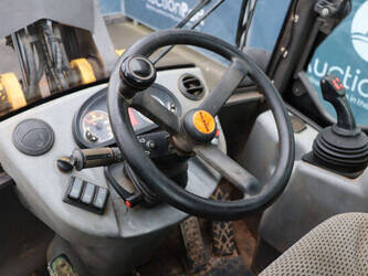 2020-ahlmann-as700-45471042