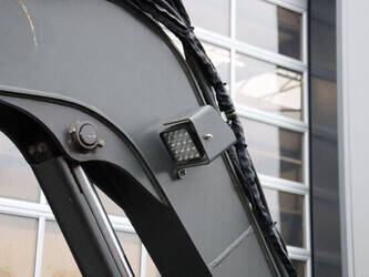 2017-volvo-ew60e-1423961-45471068