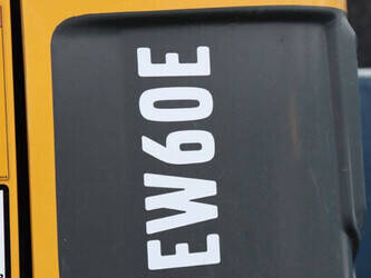 2017-volvo-ew60e-1423961-45471075