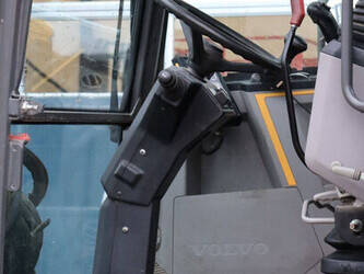 2017-volvo-ew60e-1423961-45471086