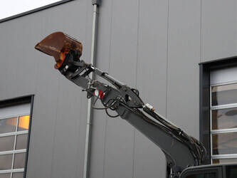 2017-volvo-ew60e-1423961-45471105