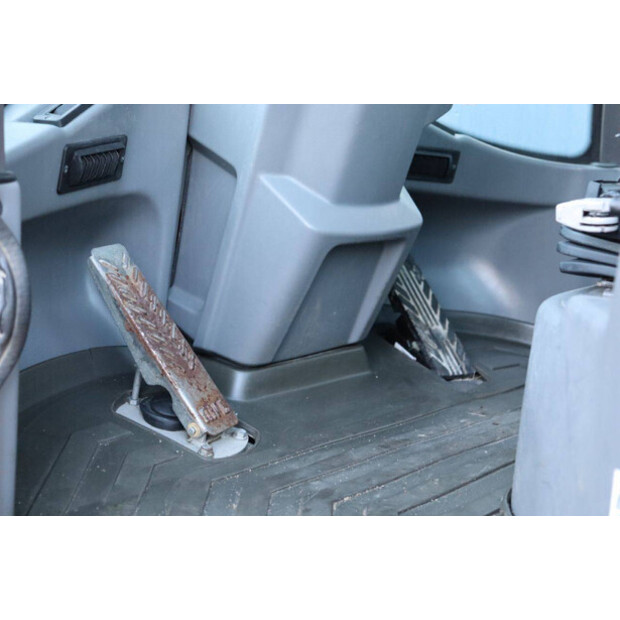 2021 Volvo L30G-45471238