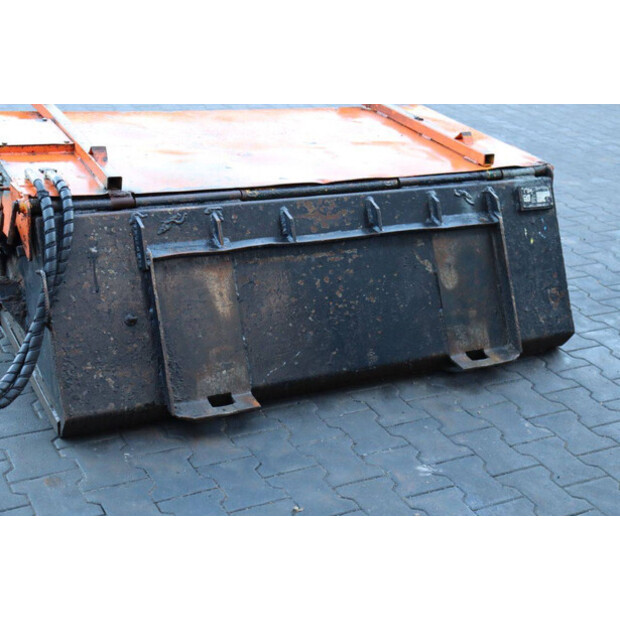 2015 أتيك 05BBC1685-45471285