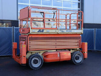 2013-jlg-m3369-1423969-45471396