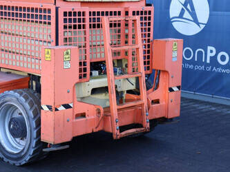 2013-jlg-m3369-1423969-45471398