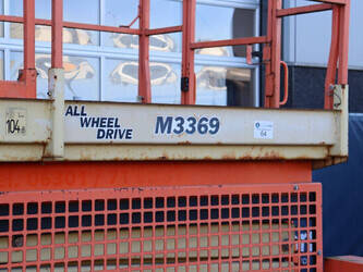2013-jlg-m3369-1423969-45471400