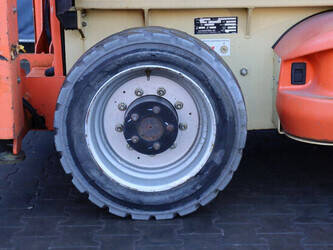 2013-jlg-m3369-1423969-45471401