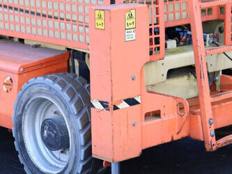 2013-jlg-m3369-1423969-45471415