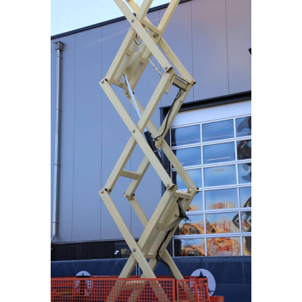 2013 جيه ال جي M3369-45471421