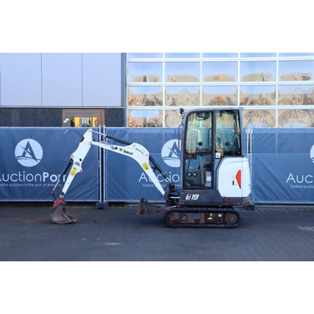 2016 BOBCAT E19-45471604