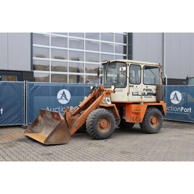 1988 SCHAEFF SKB 902-45472045