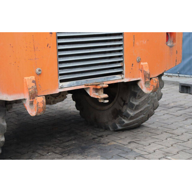 1988 SCHAEFF SKB 902-45472057