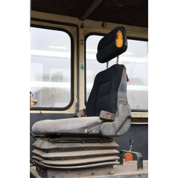 1988 SCHAEFF SKB 902-45472065