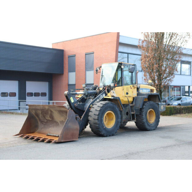 2007 كوماتسو WA250PZ-5-45472138