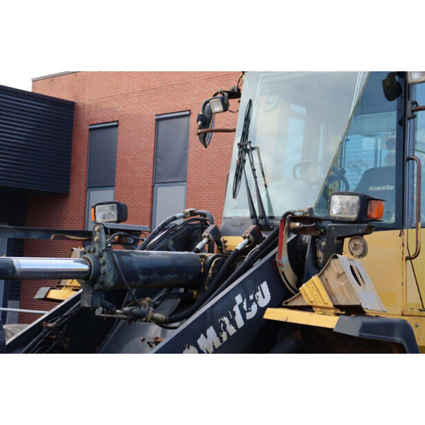 2007 كوماتسو WA250PZ-5-45472148