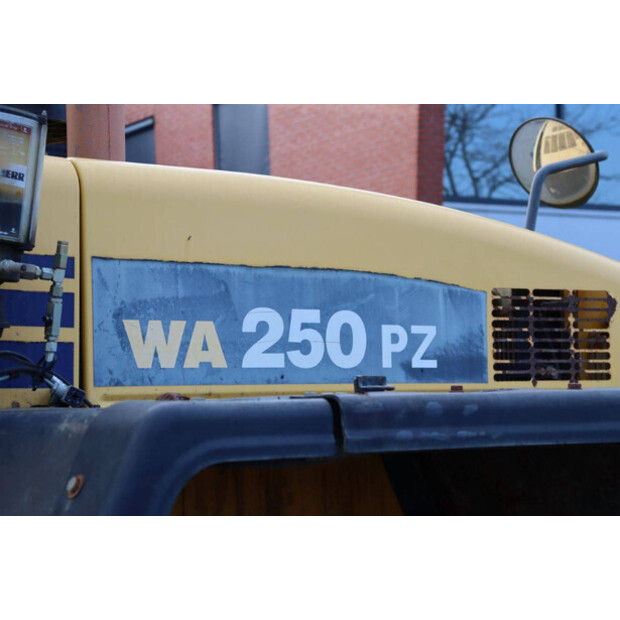 2007 كوماتسو WA250PZ-5-45472157