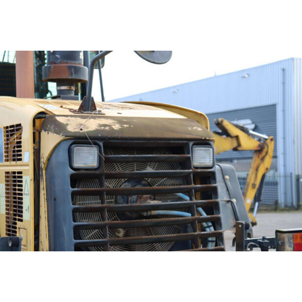 2007 كوماتسو WA250PZ-5-45472161