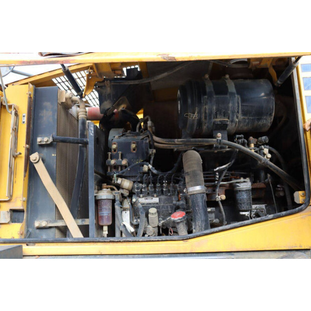 2007 كوماتسو WA250PZ-5-45472166