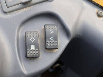 2007-komatsu-wa250pz-5-1423983-45472180