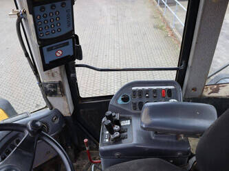 2013-komatsu-wa480-6-1423986-45472300